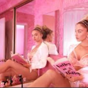 Savage x Fenty | Pink Iridescent Lace Bra & Panty SET | 34B / Medium